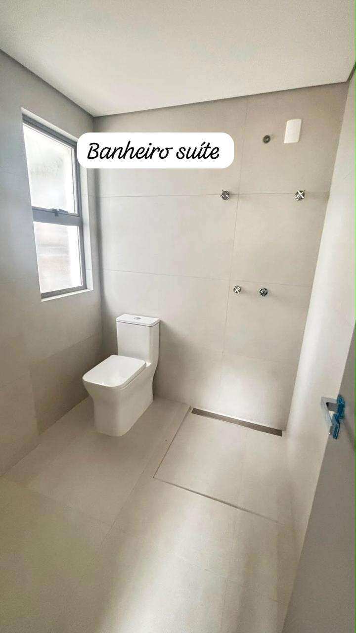  - Apartamento à venda, com 2 quartos, 56m²